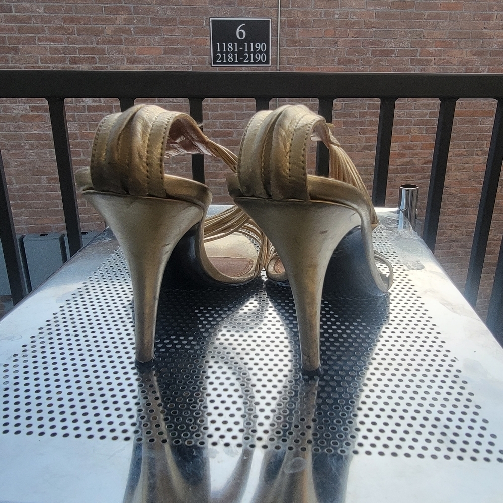 Givency gold women sandals size 38.5 - Picture 12 of 16